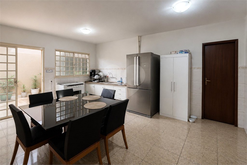 Casa à venda com 3 quartos, sendo 1 suíte,  no Centro, Itapetininga, SP