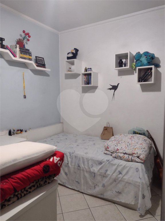Casa à venda com 4 quartos, sendo 2 suítes, em Vila Gustavo, São Paulo, SP