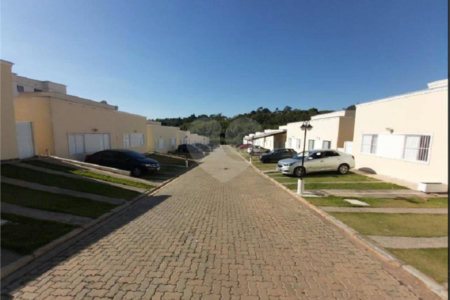 Casa à venda com 3 quartos no condomínio Residencial Vila D`ouro, Cotia - SP