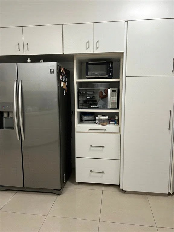 Apartamento à venda com 4 suítes em Real Parque, São Paulo, SP