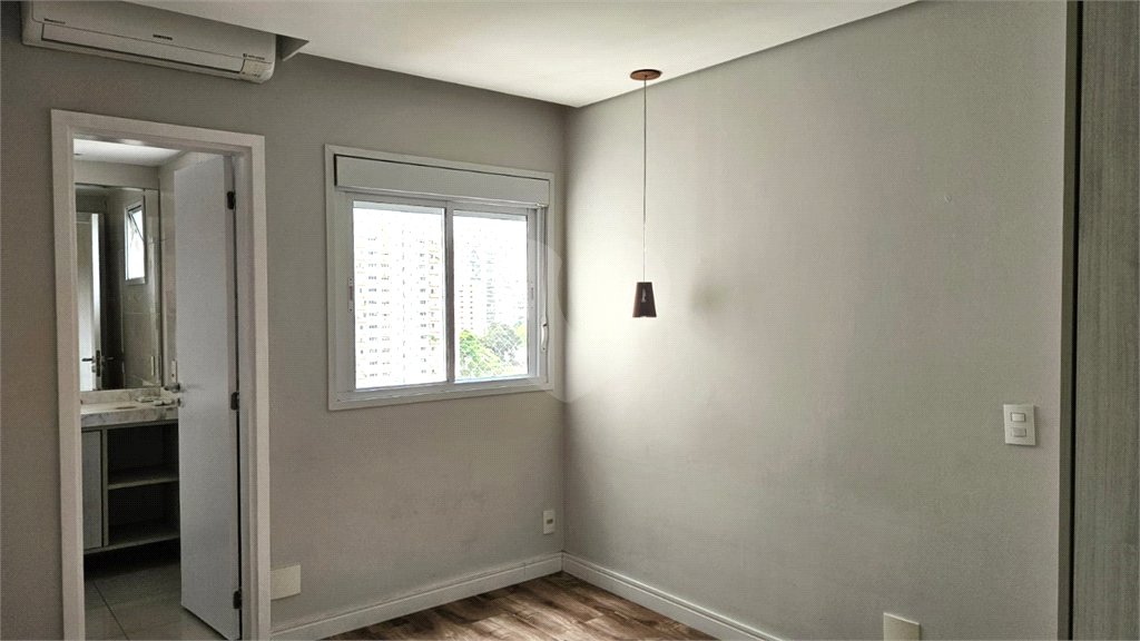 Apartamento à venda com 2 quartos, sendo 1 suíte, em Campo Belo, São Paulo, SP