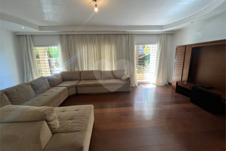 Casa à venda com 5 quartos, sendo 4 suítes,  em Jardim Franca, São Paulo, SP