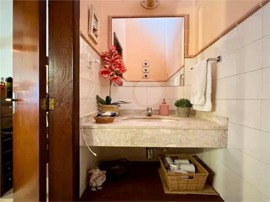Casa de Vila à venda com 4 quartos, sendo 2 suítes,  em Botafogo, Rio de Janeiro, RJ