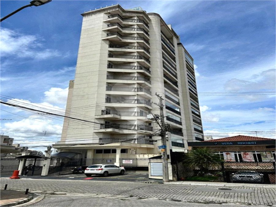 Apartamento à venda com 3 suítes em Vila Rosalia, Guarulhos, SP