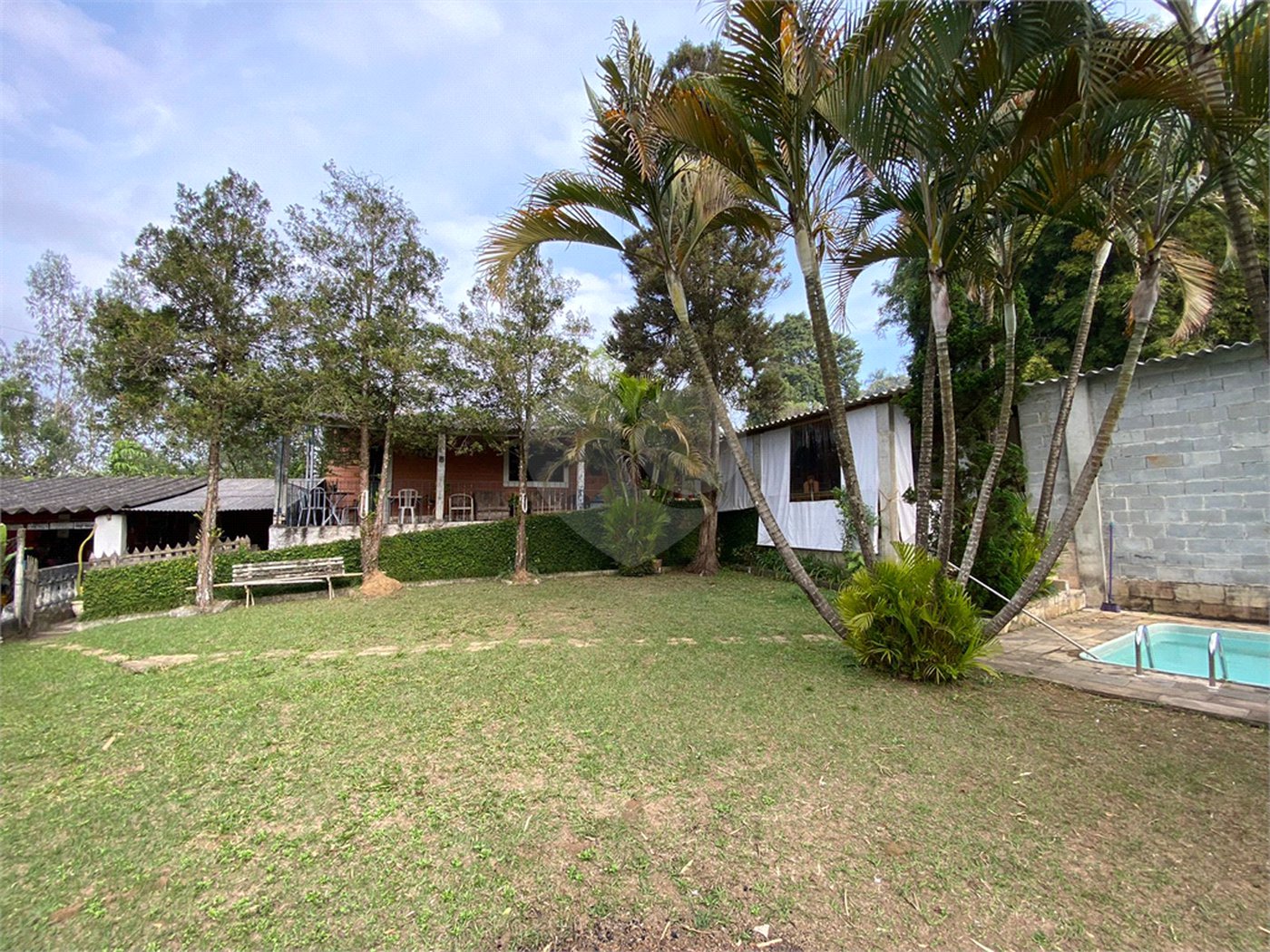 Chácara à venda com 3 quartos em Chácaras Ceres, Suzano, SP
