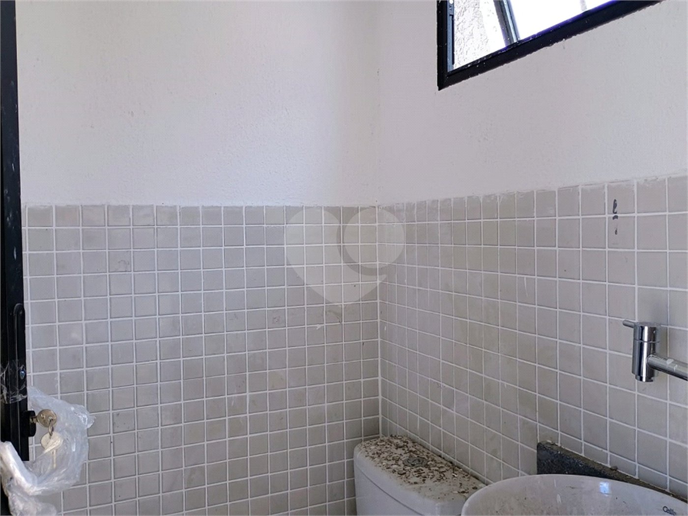 Casa à venda com 2 quartos no condomínio Vila Davos 2, São Paulo - SP