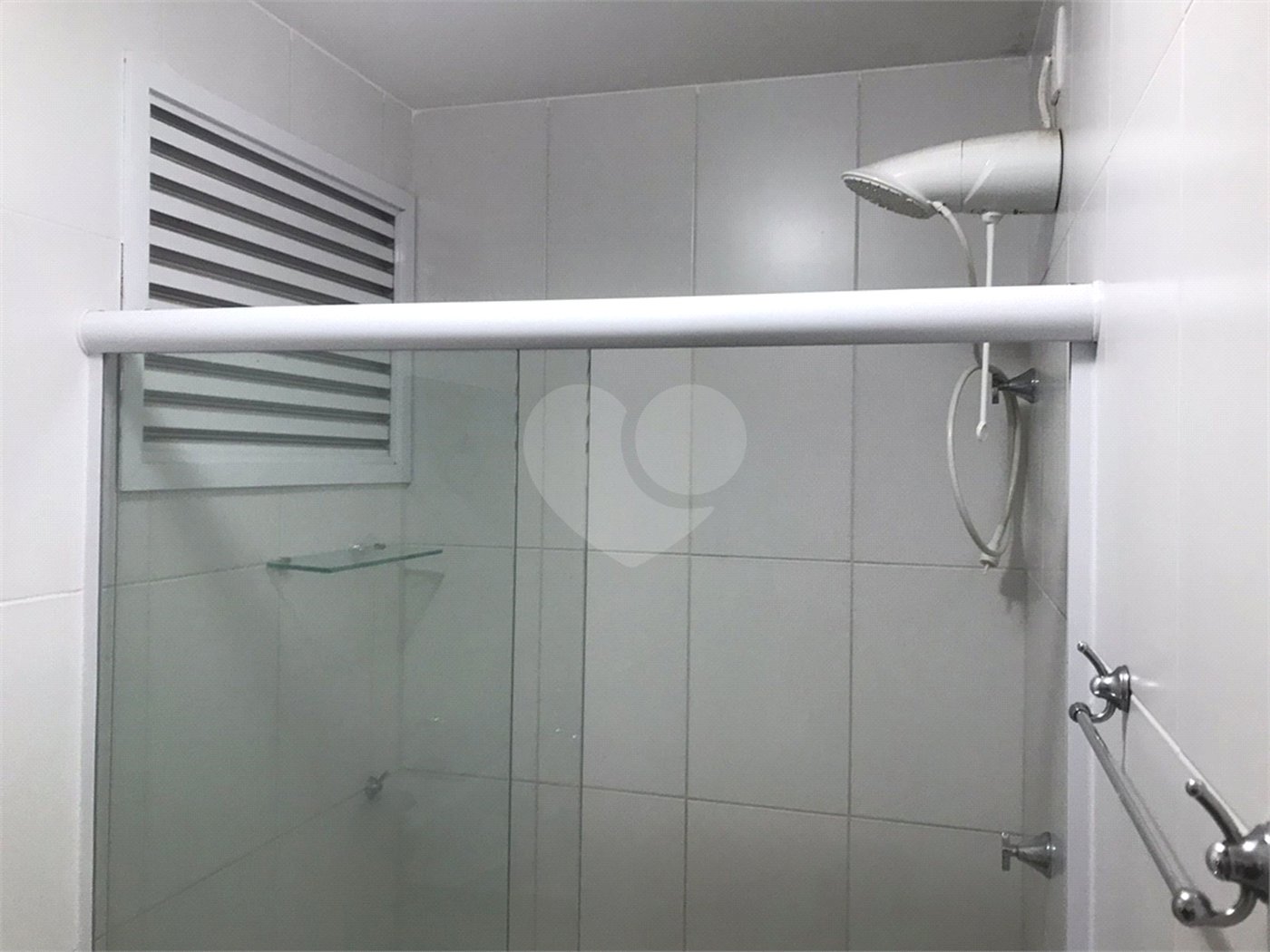 Apartamento à venda com 2 quartos em Chácaras São José, São José dos Campos, SP
