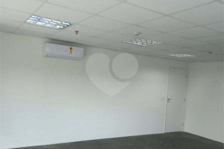 Sala à venda em Alto da Boa Vista, São Paulo, SP