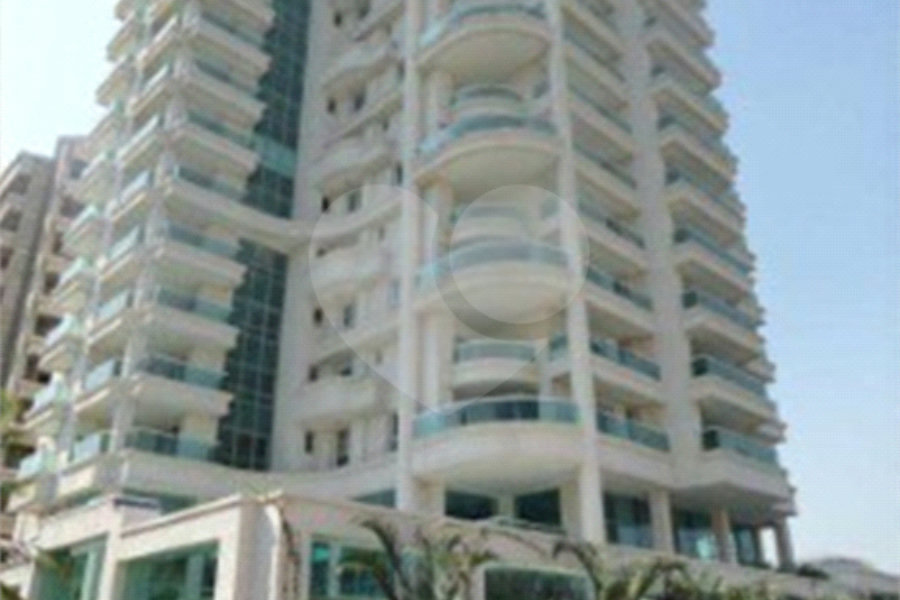 Apartamento à venda com 3 suítes em Jardim Virgínia, Guarujá, SP