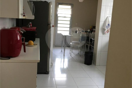 Sobrado à venda com 3 quartos, sendo 1 suíte, em Aclimação, São Paulo, SP
