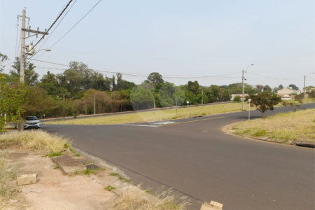 Terreno à Venda no Bairro Santa Julia - São Carlos