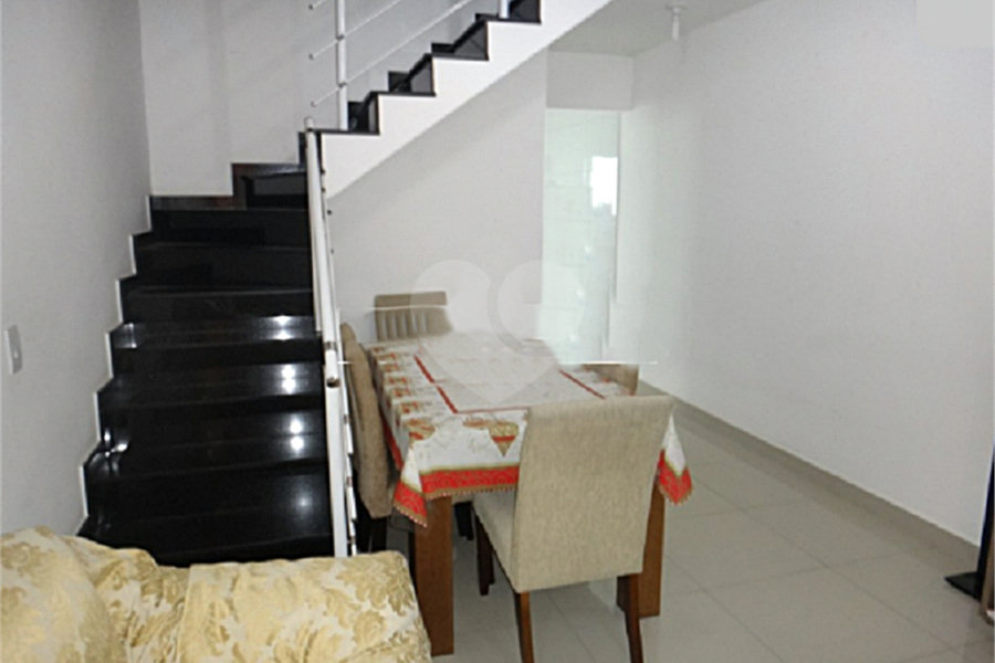 Sobrado à venda com 3 quartos, sendo 1 suíte, em Tremembé, São Paulo, SP
