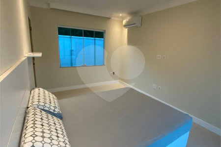 Casa à venda com 3 suítes em Caravelas, Armação dos Búzios, RJ