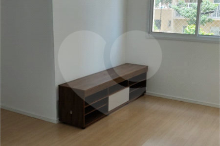 Apartamento à venda com 2 quartos em Vila Penteado, São Paulo, SP