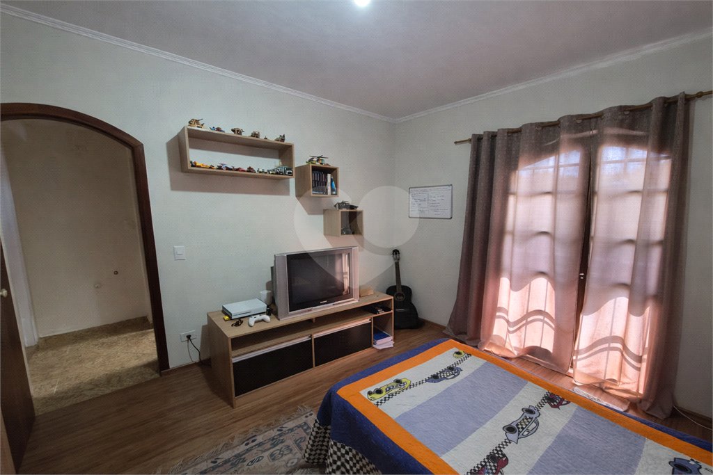 Casa à venda com 3 quartos, sendo 1 suíte, em Centreville, Santo André, SP