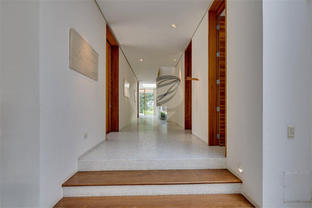 Casa à venda com 5 suítes em Alto da Boa Vista, São Paulo, SP
