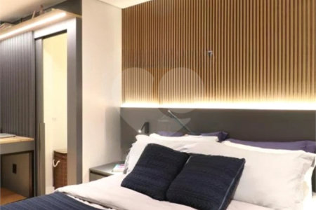 Apartamento à venda com 4 quartos, sendo 2 suítes,  em Vila Anastácio, São Paulo, SP