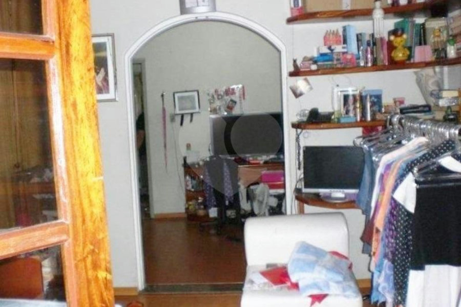 Sobrado à venda com 3 quartos em Jardim Peri, São Paulo, SP