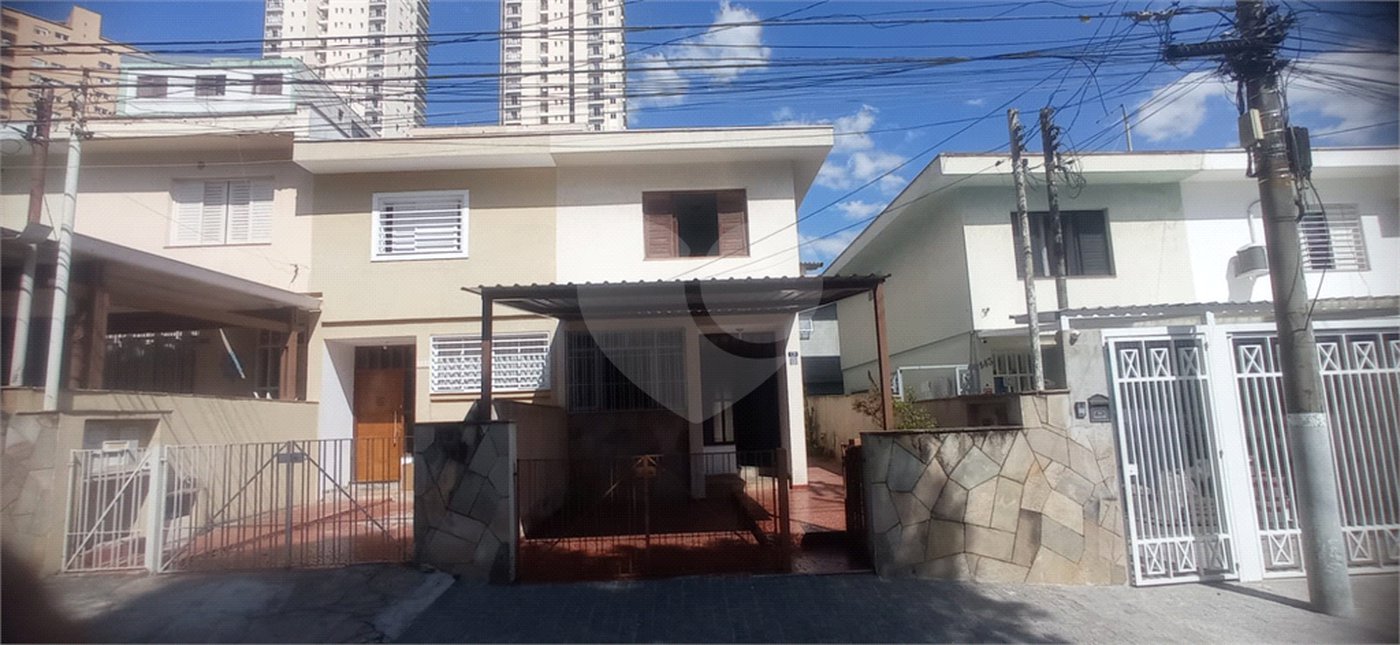 Sobrado à venda com 3 quartos em Água Fria, São Paulo, SP
