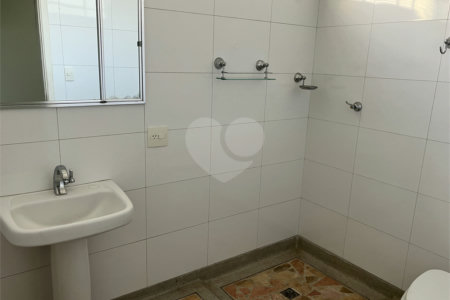 Casa Térrea à venda com 4 quartos, sendo 2 suítes, em Jardim Santa Rosália, Sorocaba, SP