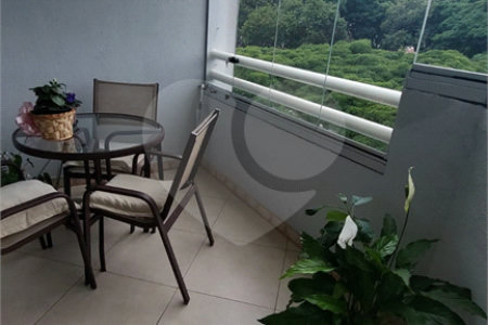 Apartamento à venda com 3 quartos, sendo 1 suíte,  em Vila Gomes Cardim, São Paulo, SP