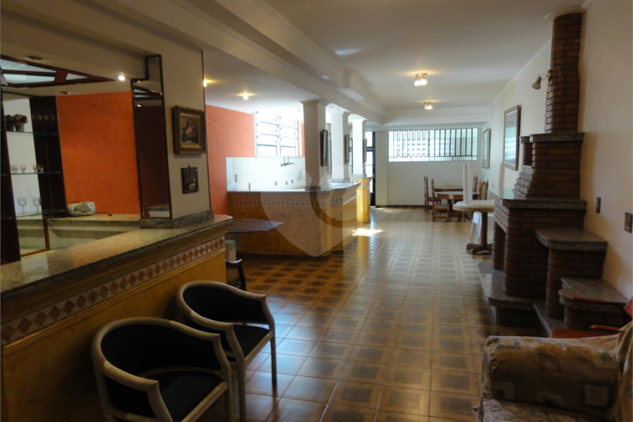 Sobrado à venda com 6 quartos, sendo 4 suítes, em Tremembé, São Paulo, SP