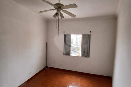 Sobrado à venda com 3 quartos, sendo 1 suíte, em Parque Rodrigues Alves, São Paulo, SP