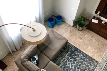 Sobrado à venda com 5 suítes em Vila Alzira, Santo André, SP