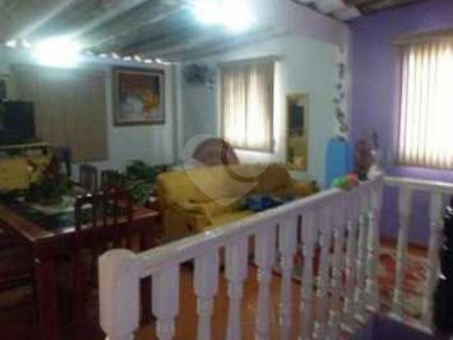 Casa à venda com 2 quartos, sendo 1 suíte,  no condomínio Travessa Carmem Lúcia Carneiro,88, São Paulo - SP