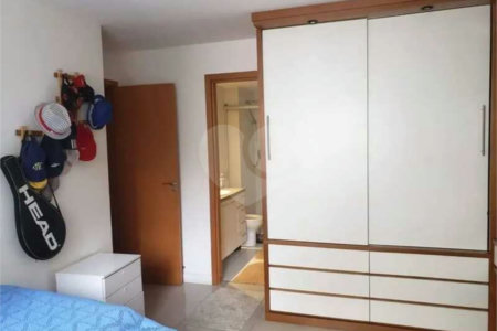 Apartamento à venda com 4 quartos, sendo 3 suítes, em Tijuca, Rio de Janeiro, RJ