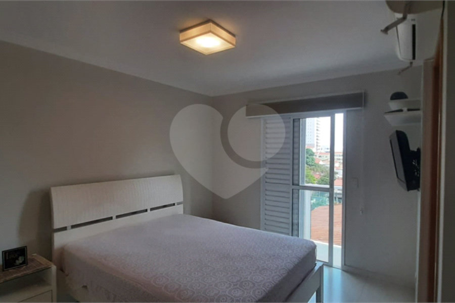 Casa à venda com 3 quartos, sendo 2 suítes, no condomínio Mário Araújo, São Paulo - SP