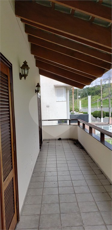 Casa à venda com 4 suítes no condomínio Real Park, Mogi das Cruzes - SP