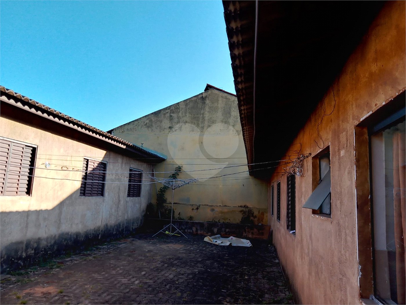 Casa à venda com 21 quartos, sendo 7 suítes, no condomínio De Apartamentos Residenciais- Jardim Morumbi, Atibaia - SP