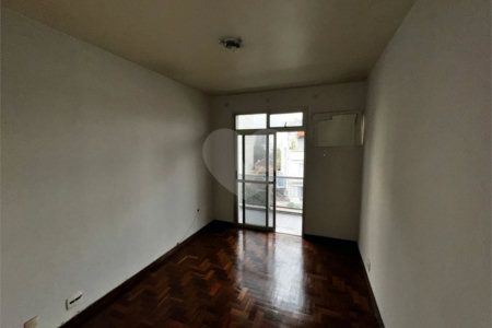Apartamento à venda com 4 quartos, sendo 1 suíte,  em Tijuca, Rio de Janeiro, RJ