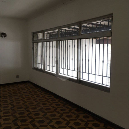 Casa à venda com 3 quartos, sendo 1 suíte, em Parque Bristol, São Paulo, SP