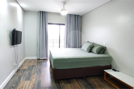 Casa para alugar com 5 quartos, sendo 1 suíte, no condomínio Figueira Garden, Atibaia - SP