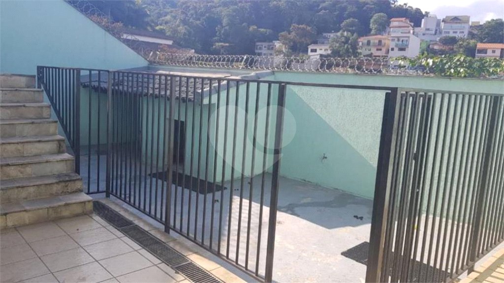Sobrado à venda com 4 suítes em Horto, São Paulo, SP