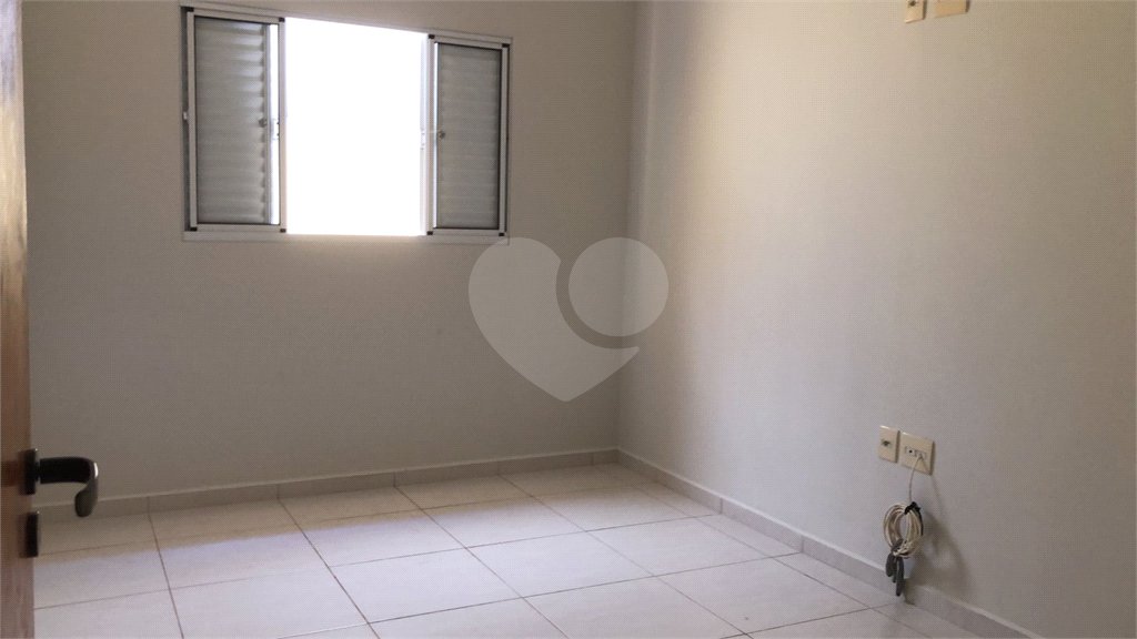 Casa à venda com 3 quartos, sendo 1 suíte, no condomínio Vista Verde, Indaiatuba - SP