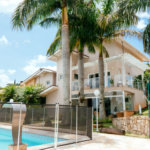 Casa à venda com 5 quartos, sendo 4 suítes, no condomínio Flamboyant, Atibaia - SP