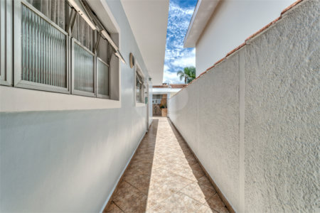 Casa Térrea à venda com 3 quartos, sendo 1 suíte,  em Alto da Boa Vista, São Paulo, SP