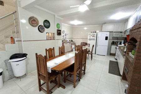 Sobrado à venda com 3 quartos, sendo 1 suíte, em Vila Independência, São Paulo, SP