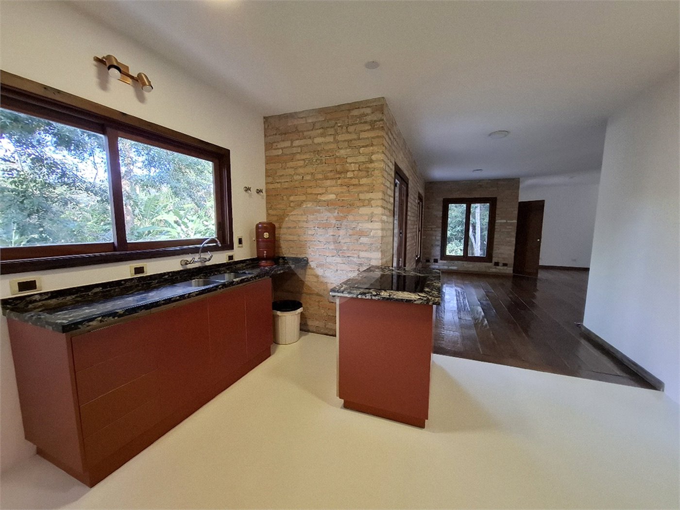 Casa Térrea à venda com 2 suítes em Serra da Cantareira, Mairiporã, SP