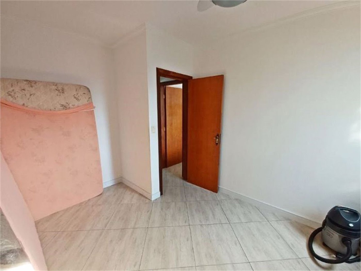 Apartamento Residencial à venda, Vila Guilhermina, Praia Grande - AP0254.