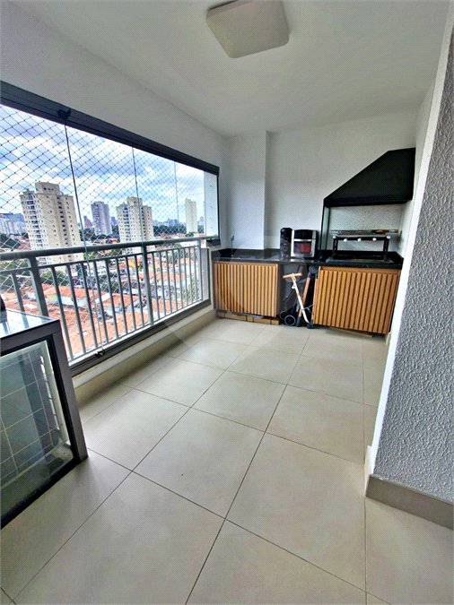 Apartamento à venda com 3 quartos, sendo 1 suíte,  em Jardim Caravelas, São Paulo, SP