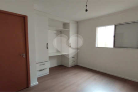 Casa para alugar com 2 suítes no condomínio Residencial Atucuri, São Paulo - SP