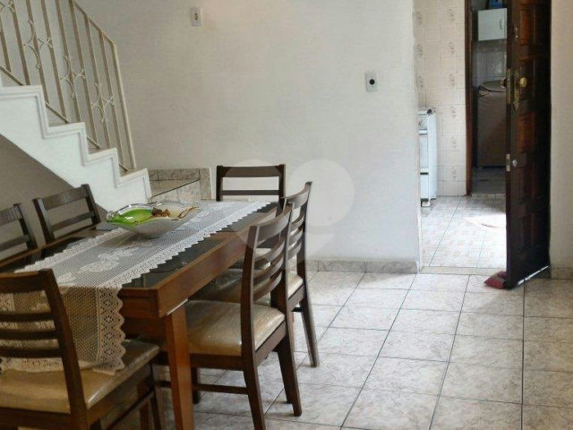 Sobrado à venda com 6 quartos em Santa Teresinha, São Paulo, SP