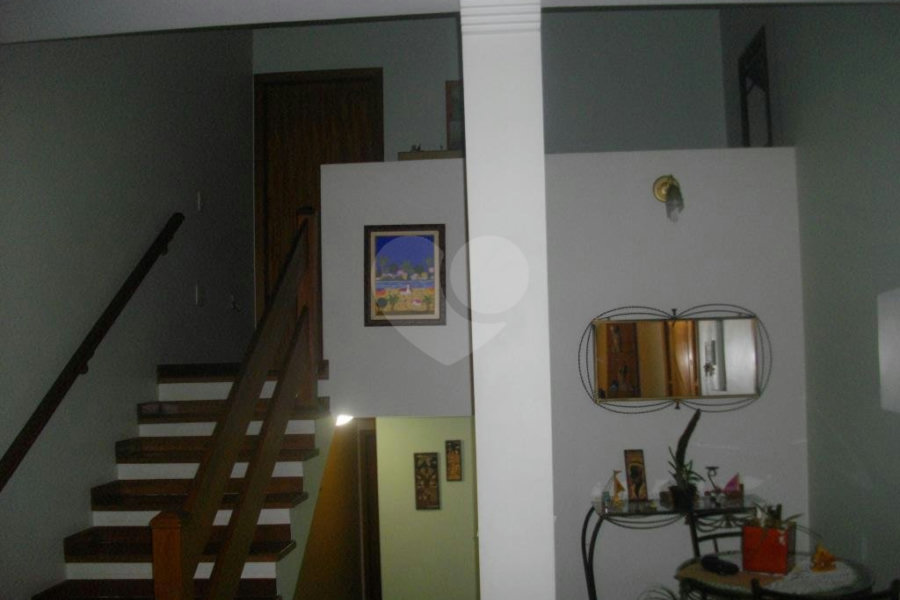 Sobrado à venda com 3 quartos, sendo 1 suíte, em Vila Nova Cachoeirinha, São Paulo, SP
