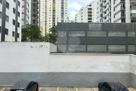 Apartamento à venda com 2 quartos em Indianópolis, São Paulo, SP