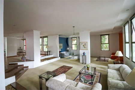 Apartamento à venda com 4 quartos, sendo 2 suítes, em Vila Morumbi, São Paulo, SP