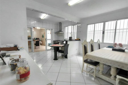 Casa à venda com 3 quartos, sendo 1 suíte, em Vila Ipojuca, São Paulo, SP